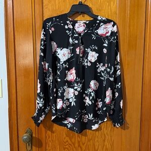 2/$15 Maurices Black Blouse with Pink and White Floral Design Sz XS